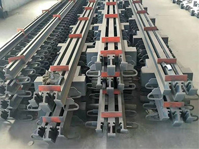  模數式伸縮裝置